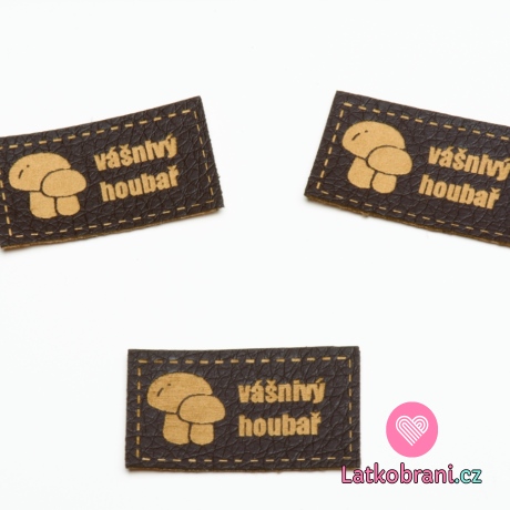 Štítek na oblečení "vášnivý houbař", imitace tmavé kůže