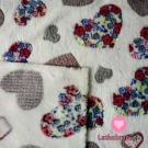 Wellsoft fleece vzorovaná srdíčka na bílé